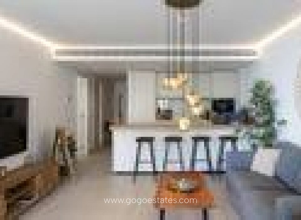 Resale - Apartamento - Fuengirola - Carvajal