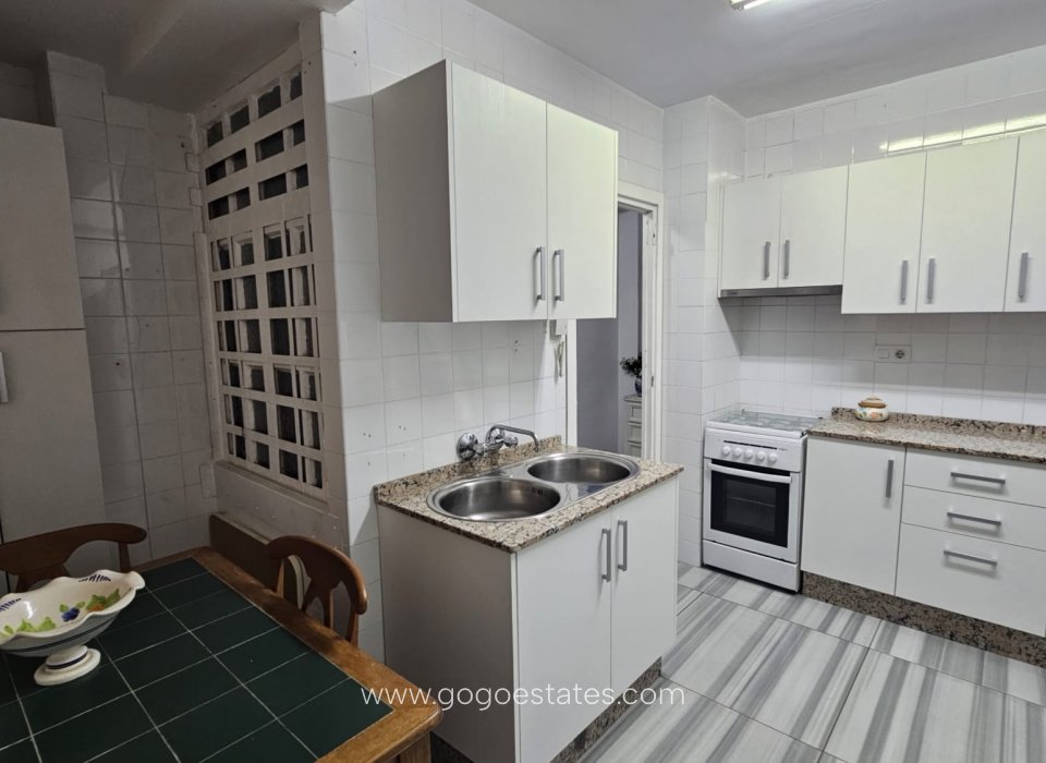 Resale - Apartment / Flat - Aguilas - Centro