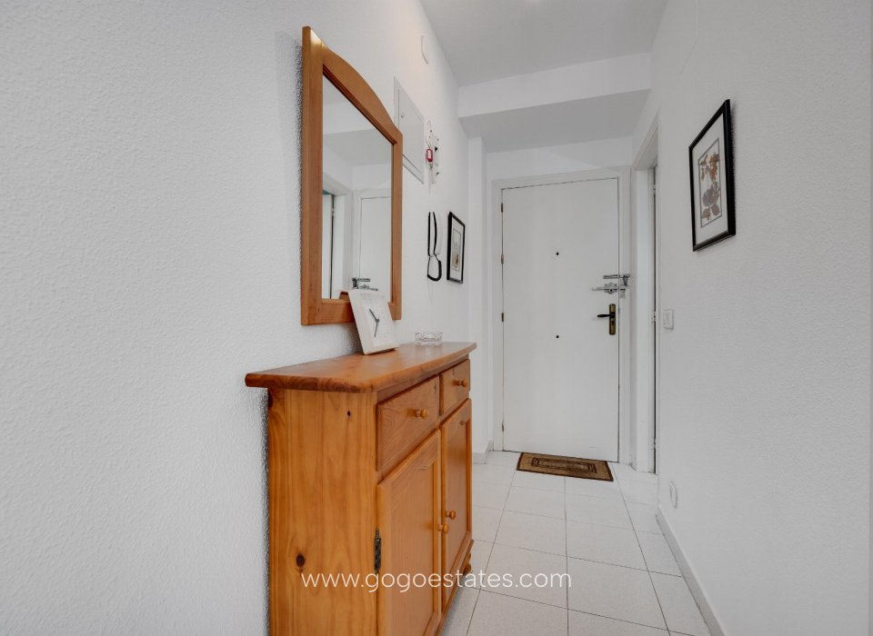 Resale - Apartment / Flat - Torrevieja - playa de los naufragos