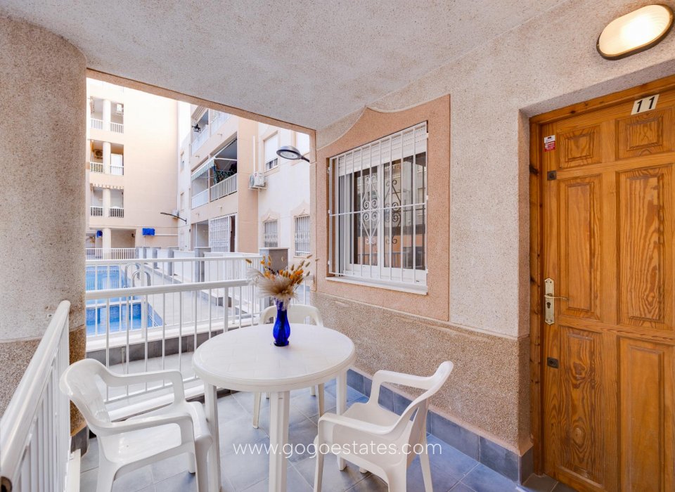 Resale - Apartment / Flat - Torrevieja - playa de los naufragos