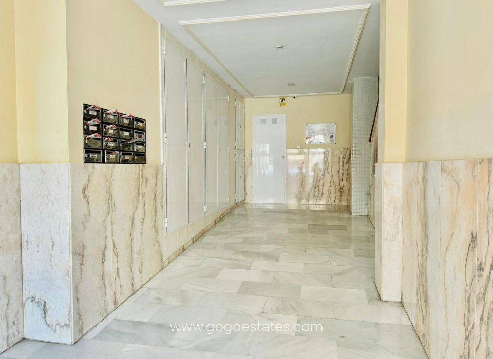 Resale - Apartment / Flat - Torrevieja - Playa Del Acequión