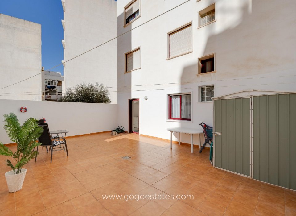 Resale - Apartment / Flat - Torrevieja - Playa del Cura