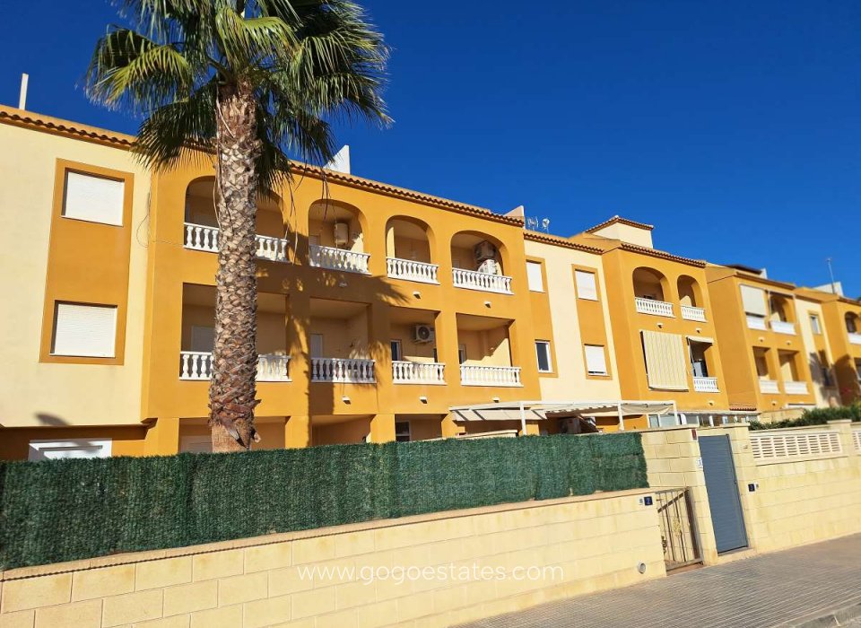 Resale - Apartment / Flat - VILLAMARTIN - Orihuela