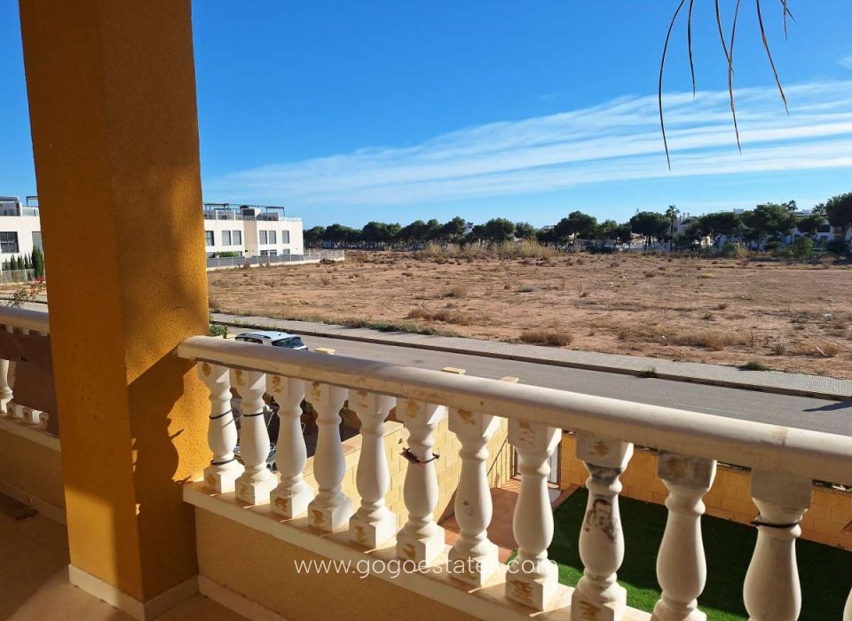 Resale - Apartment / Flat - VILLAMARTIN - Orihuela