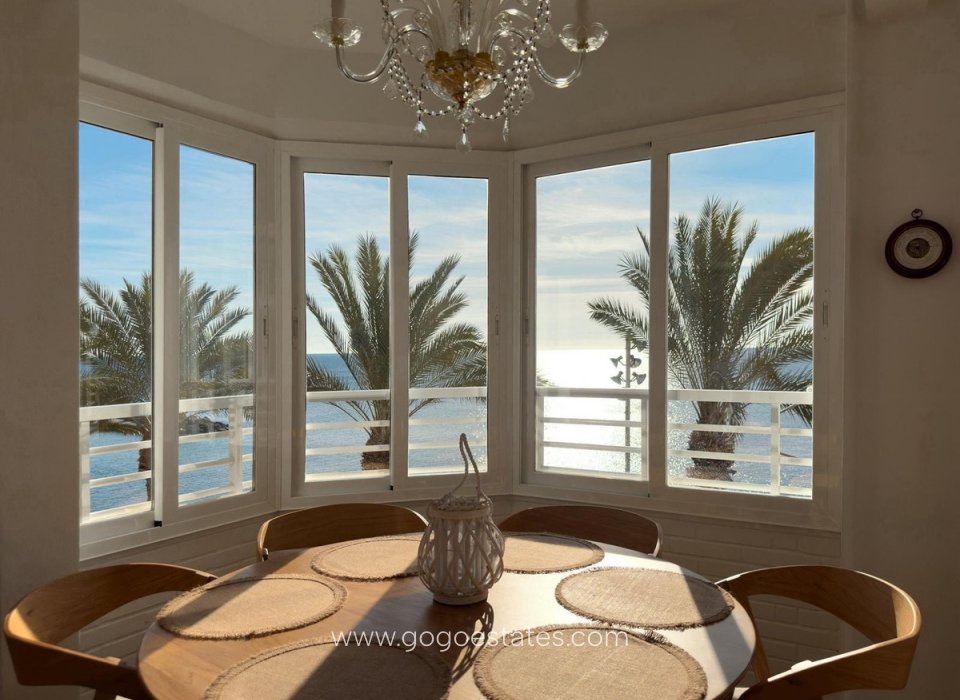 Resale - Apartment - Ground Floor Apartment - Torrevieja - Playa del Cura