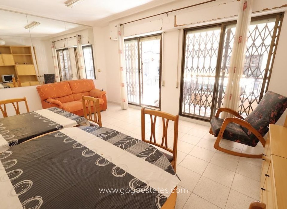 Resale - Apartment - Ground Floor Apartment - Torrevieja - Playa del Cura