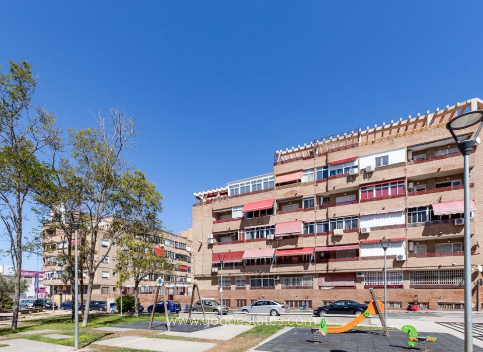Resale - Apartment - Ground Floor Apartment - Torrevieja - Torrevieja Centro