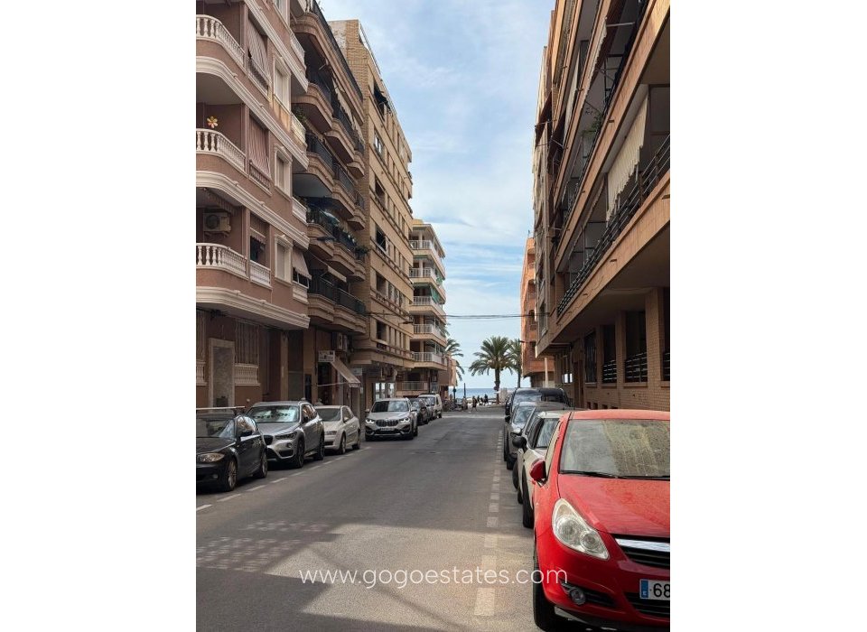 Resale - Apartment - Ground Floor Apartment - Torrevieja - Torrevieja Centro