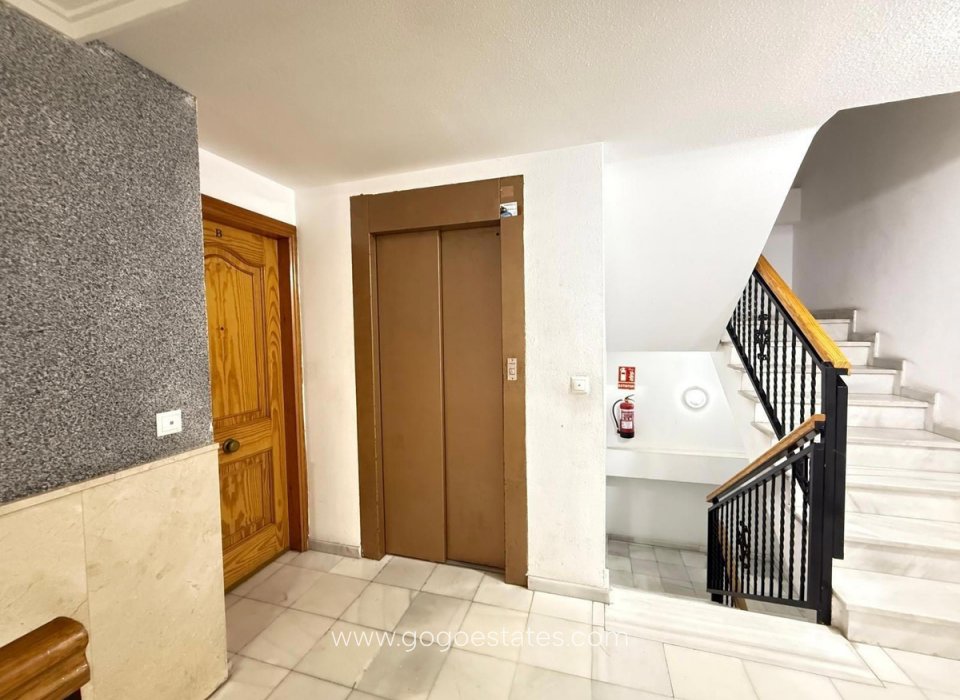 Resale - Apartment - Ground Floor Apartment - Torrevieja - Torrevieja Centro