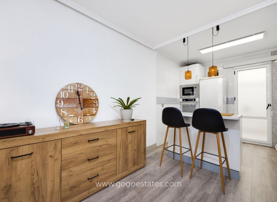 Resale - Apartment - Ground Floor Apartment - Torrevieja - Torrevieja Centro