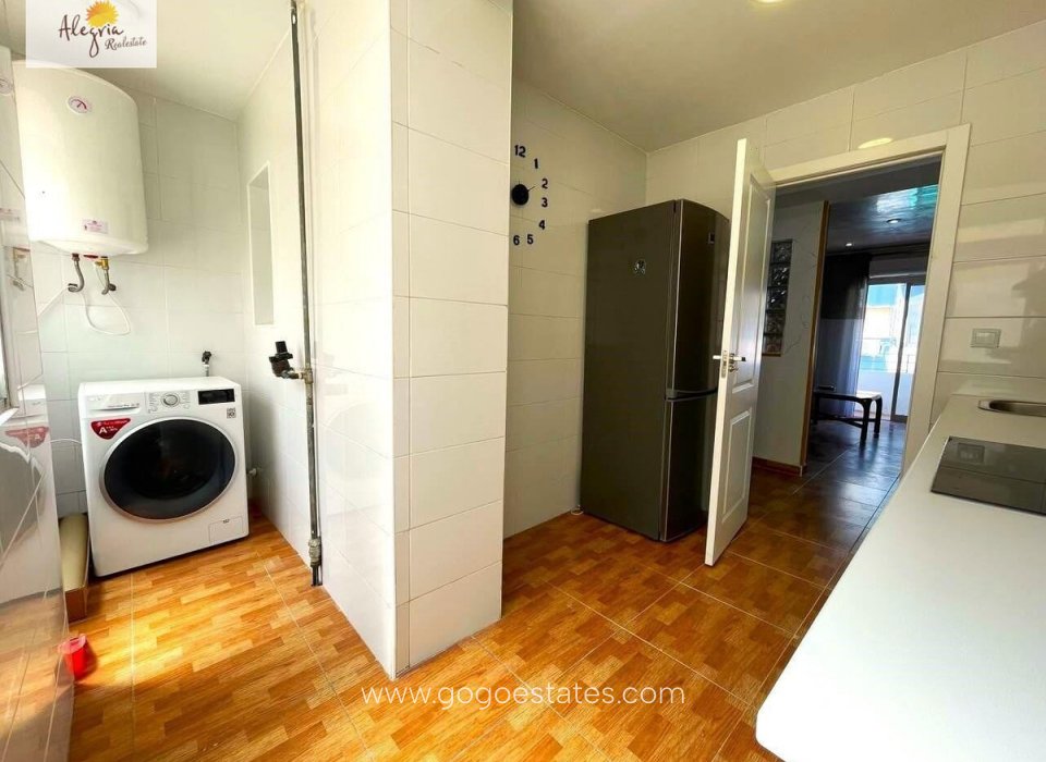 Resale - Apartment - Middle Floor Apartment - Alicante - Alicante Centro