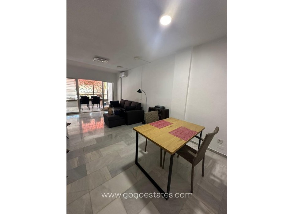 Resale - Apartment - Middle Floor Apartment - Alicante - Alicante Centro