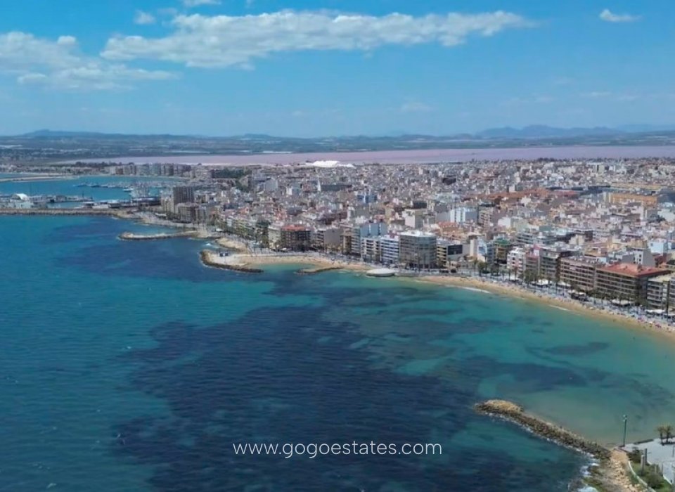 Resale - Apartment - Middle Floor Apartment - Torrevieja - Playa del Cura