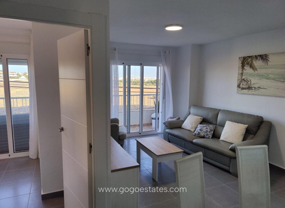 Resale - Apartment - Middle Floor Apartment - Torrevieja - Torrevieja Centro