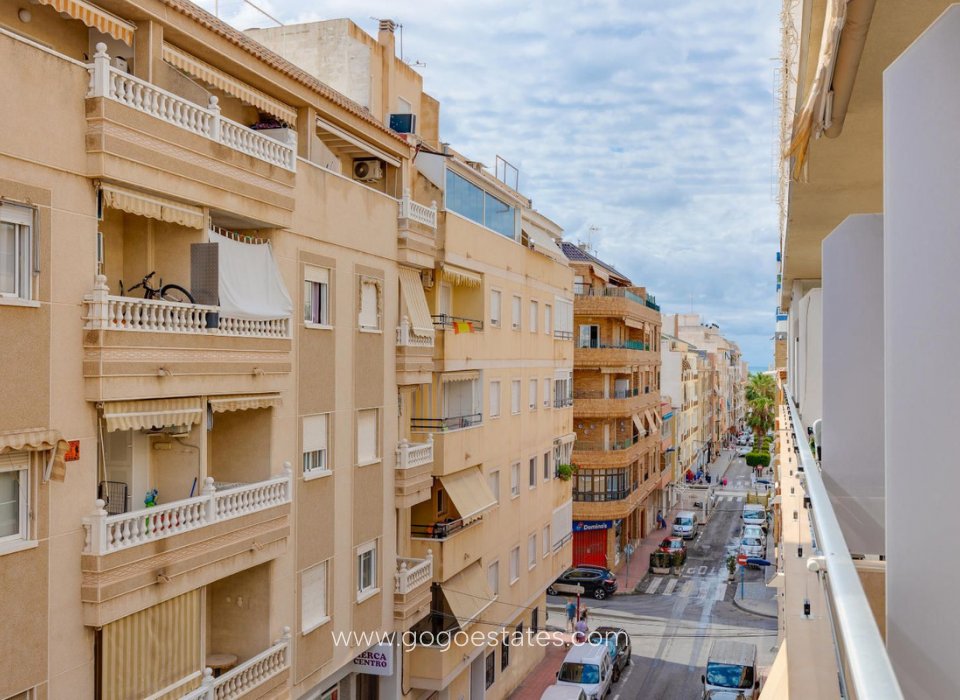 Resale - Apartment - Middle Floor Apartment - Torrevieja - Torrevieja Centro