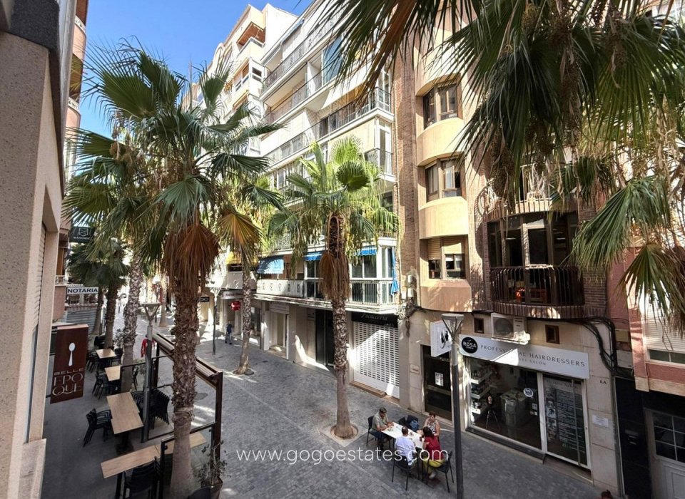 Resale - Apartment - Middle Floor Apartment - Torrevieja - Torrevieja Centro