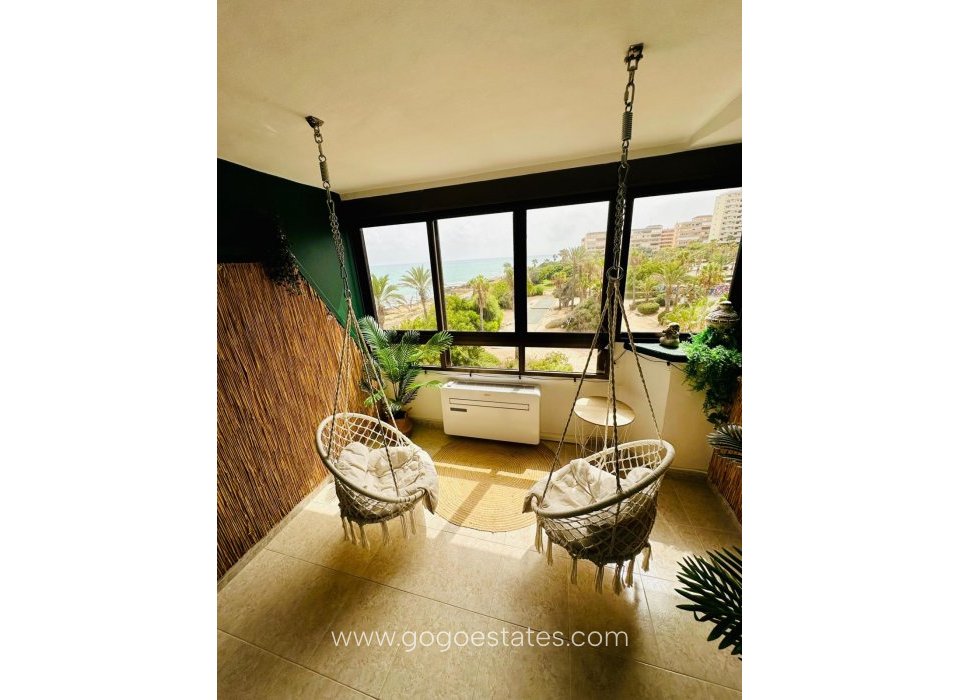 Resale - Apartment - Middle Floor Apartment - Torrevieja - Torrevieja Centro