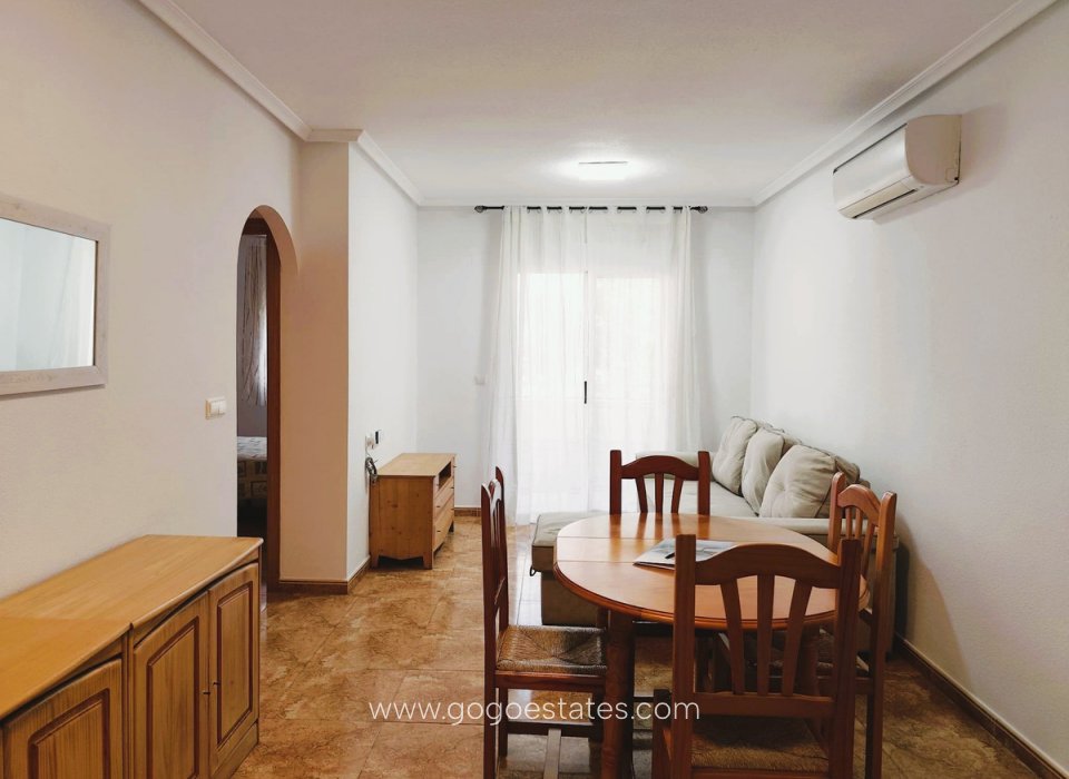 Resale - Apartment - Middle Floor Apartment - Torrevieja - Torrevieja Centro