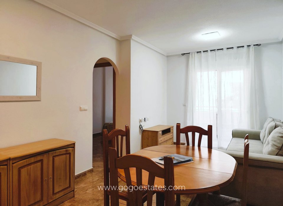 Resale - Apartment - Middle Floor Apartment - Torrevieja - Torrevieja Centro