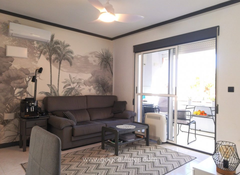 Resale - Apartment - Middle Floor Apartment - Torrevieja - Torrevieja Centro