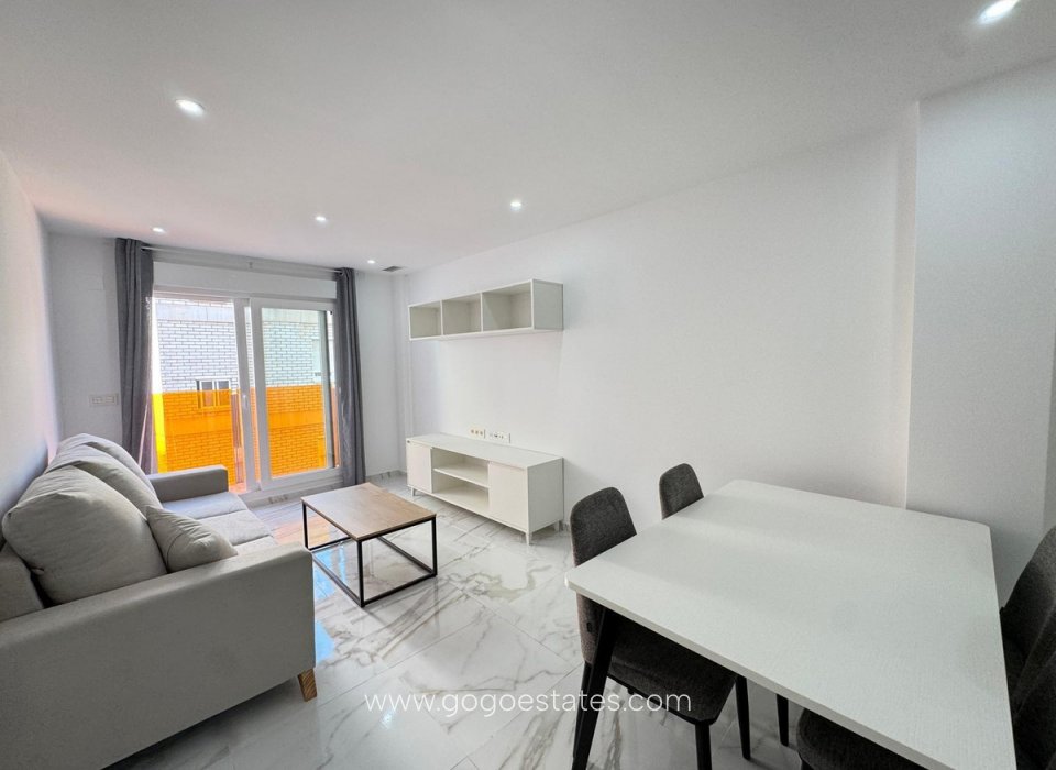 Resale - Apartment - Middle Floor Apartment - Torrevieja - Torrevieja Centro