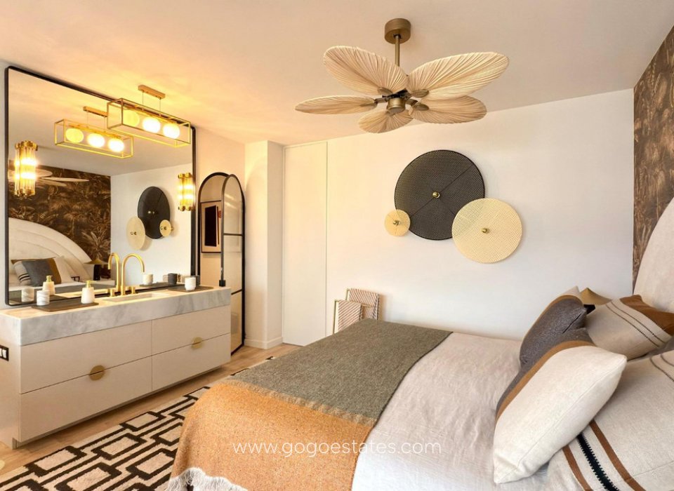 Resale - Apartment - Penthouse Duplex - Alicante - Alicante Centro