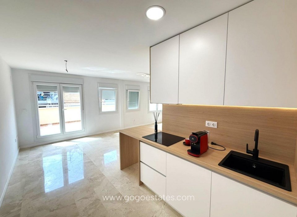 Resale - Apartment - Penthouse Duplex - Alicante - Alicante Centro
