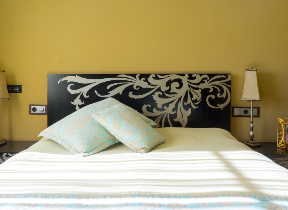 Resale - Apartment - Penthouse Duplex - Torrevieja - Torrevieja Centro