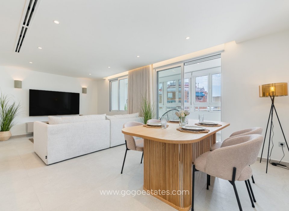 Resale - Apartment - Penthouse Duplex - Torrevieja - Torrevieja Centro