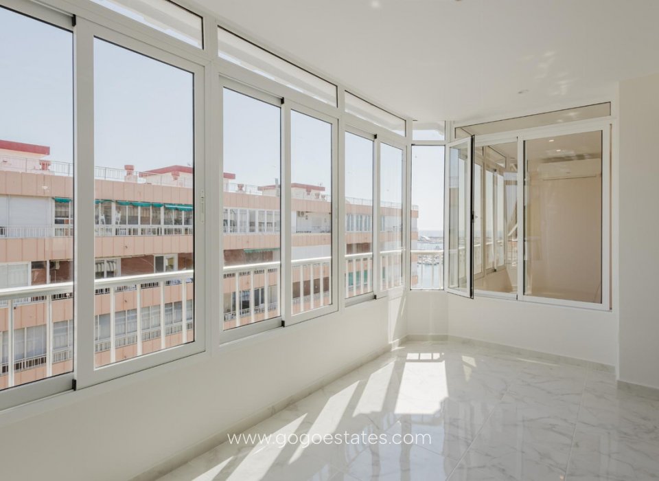 Resale - Apartment - Penthouse Duplex - Torrevieja - Torrevieja Centro