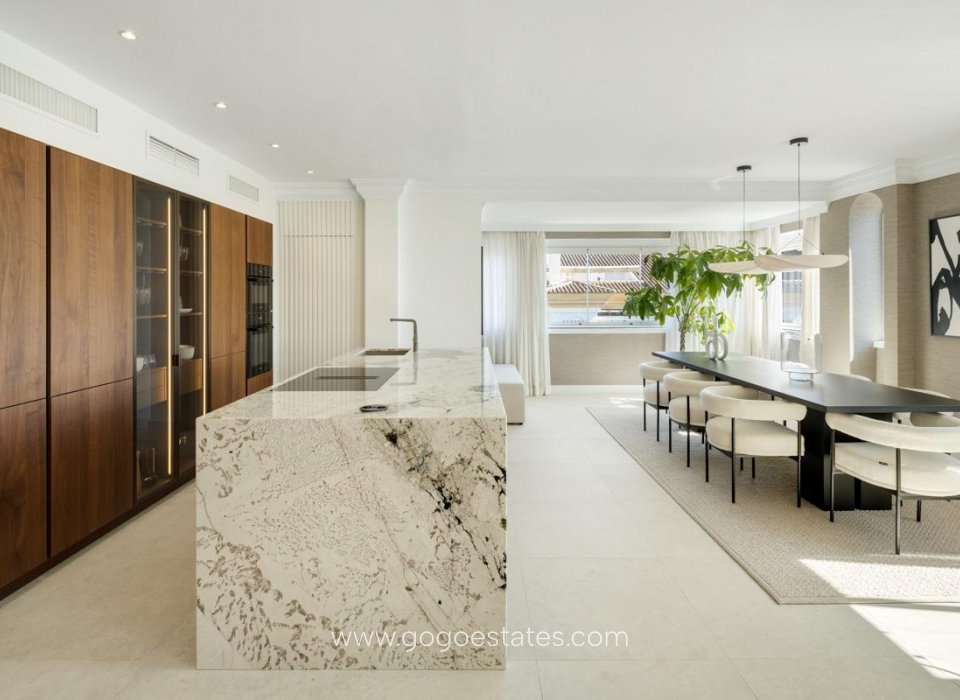 Resale - Ático Dúplex - Málaga - Milla De Oro