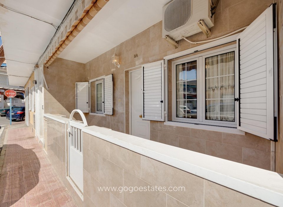 Resale - Bungalow - Torrevieja - Playa de La Acequion