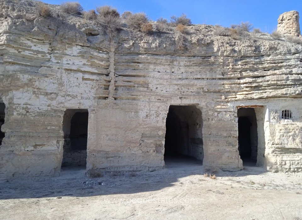 Resale - Casa Cueva - Benamaurel