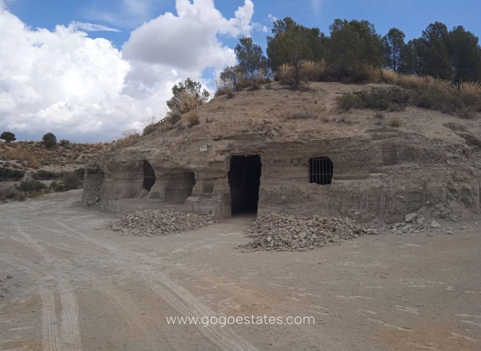 Resale - Casa Cueva - Benamaurel