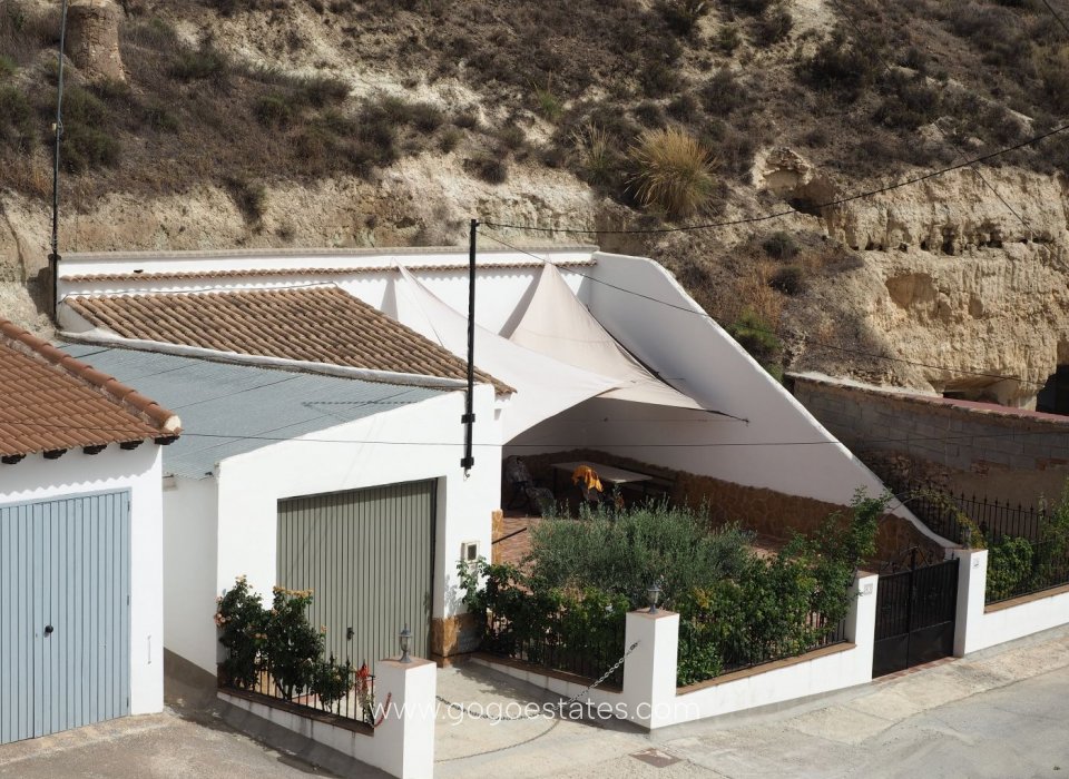 Resale - Casa Cueva - Cuevas del Campo - Granada