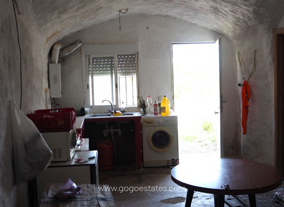 Resale - Casa Cueva - Cuevas del Campo - Granada