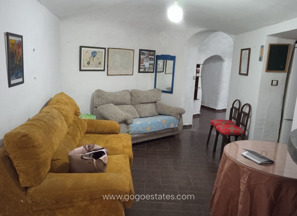 Resale - Casa Cueva - Cuevas del Campo - Granada