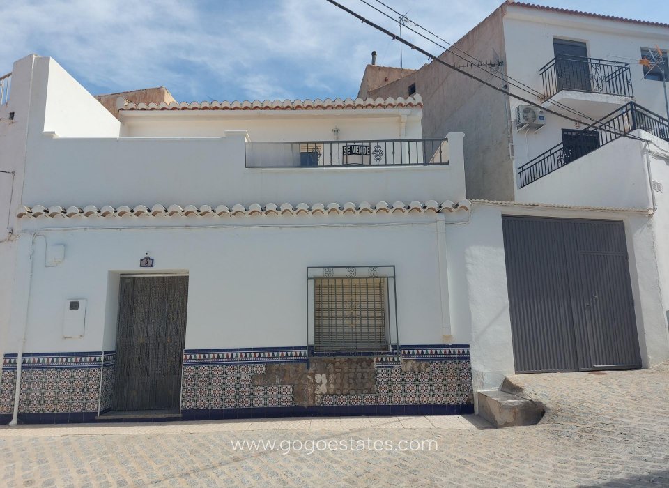 Resale - Country House - Freila