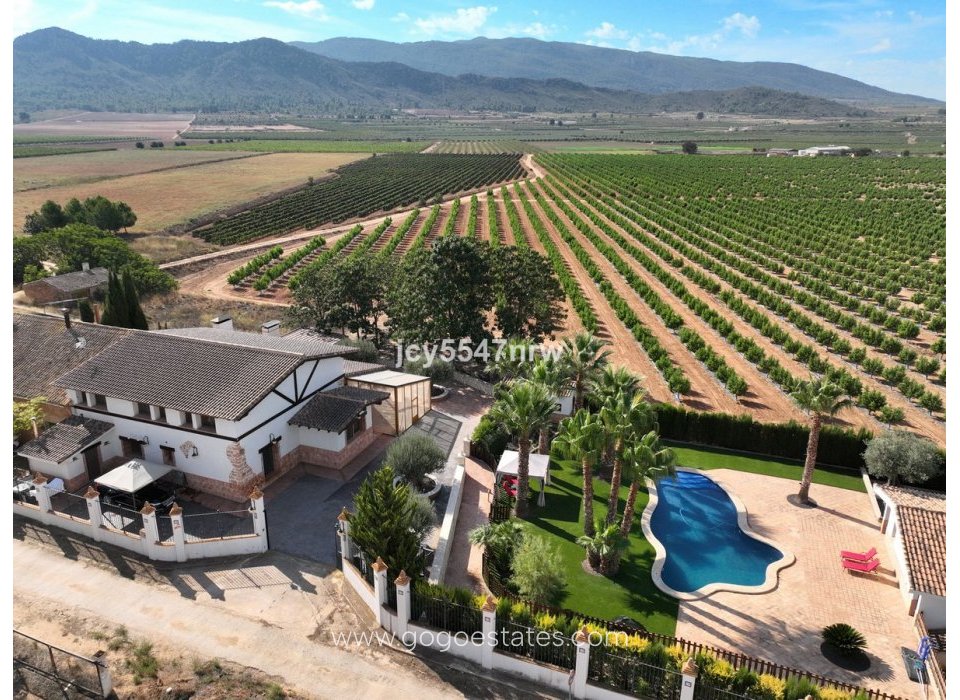 Resale - Finca rústica - Yecla