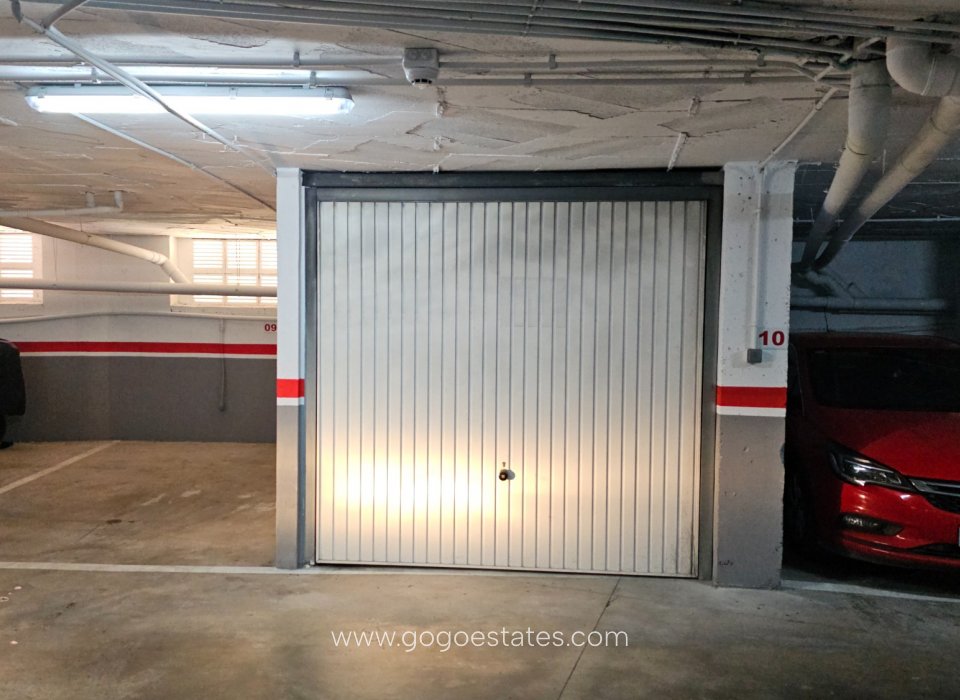 Resale - Garagespace - Aguilas