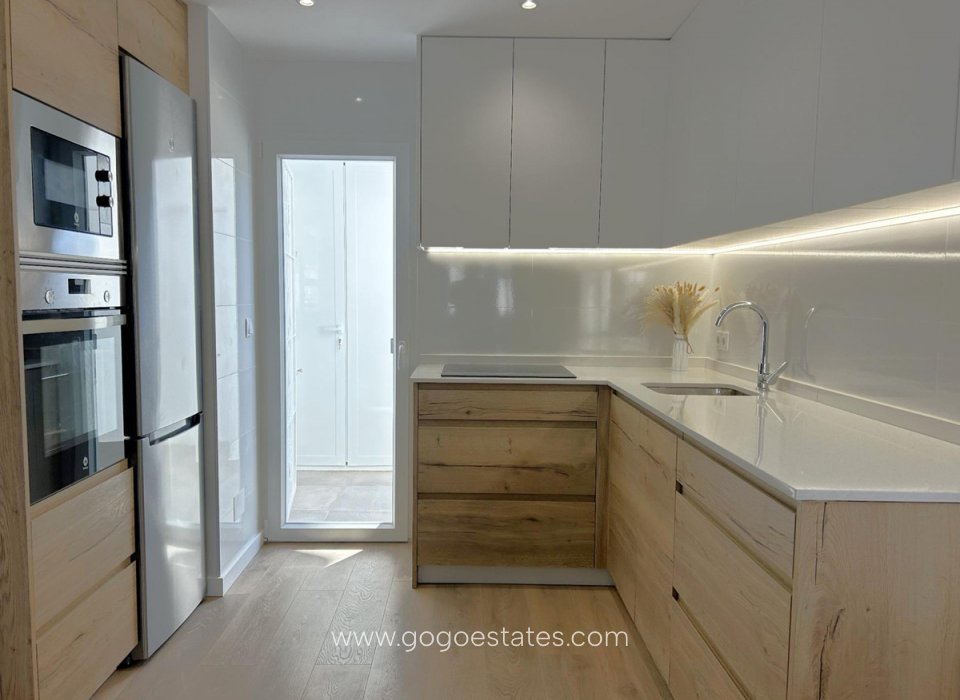 Resale - House - Bungalow - Torrevieja - Nueva Torrevieja