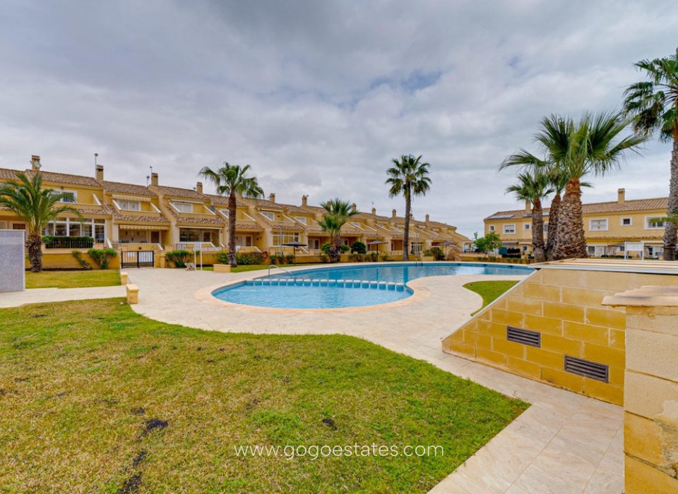 Resale - House - Bungalow - Torrevieja - Torrevieja Centro