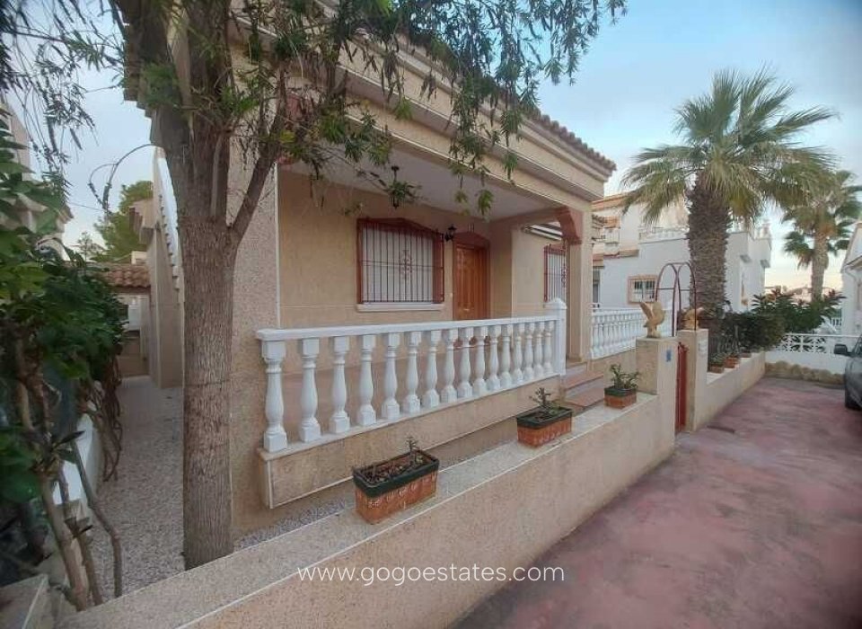 Resale - House - Detached Villa - Algorfa - Algorfa Centro