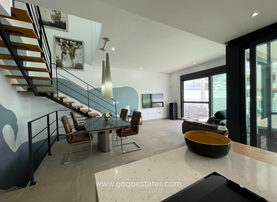 Resale - House - Detached Villa - Alicante - Dolores Centro