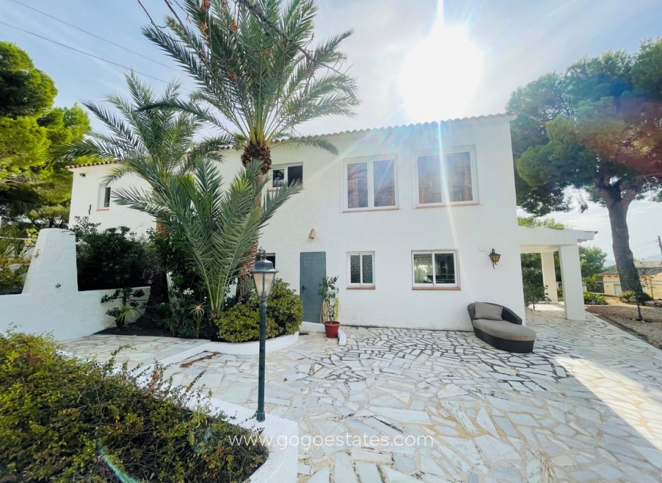 Resale - House - Detached Villa - Altea - Altea Centro