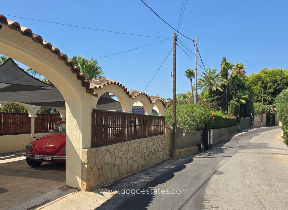 Resale - House - Detached Villa - Altea - Altea Centro