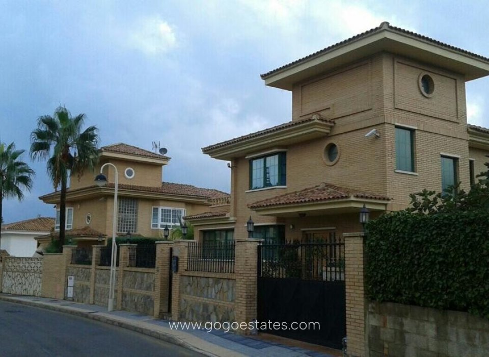 Resale - House - Detached Villa - Benidorm - Benidorm Centro