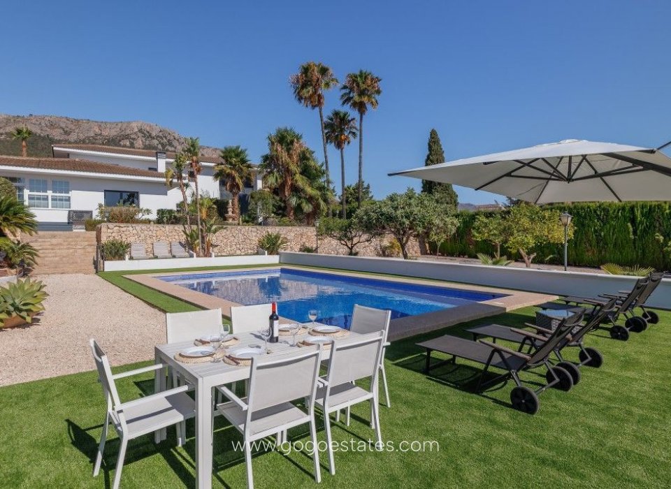 Resale - House - Detached Villa - Calpe - Calpe Centro
