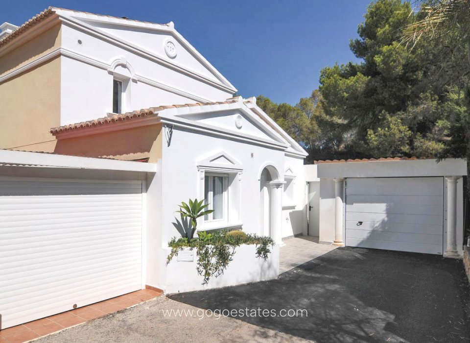 Resale - House - Detached Villa - Calpe - Calpe Centro