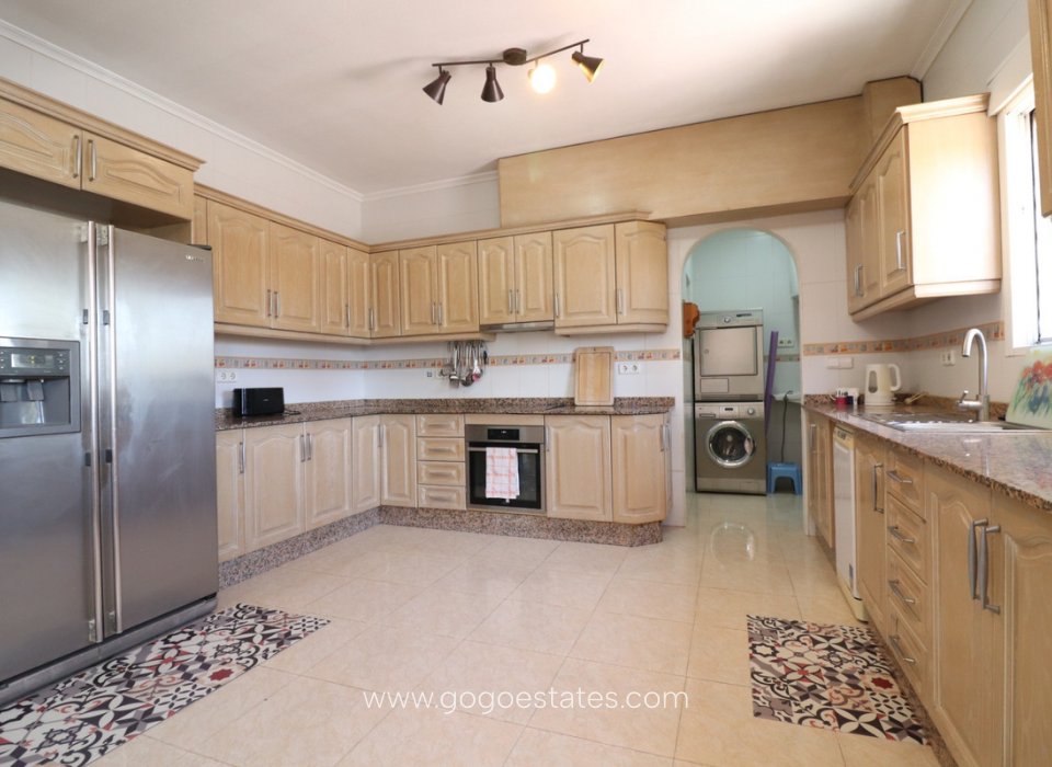 Resale - House - Detached Villa - Catral - Catral Centro